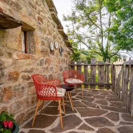 Vivienda Pasiega Lo Lucas 1920 Hébergement de vacances *
