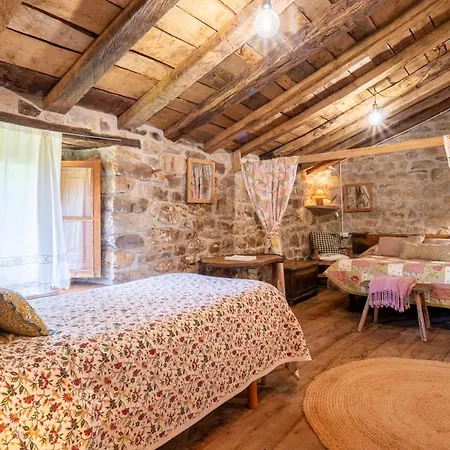 Vivienda Pasiega Lo Lucas 1920 Hébergement de vacances San Roque de Ríomiera