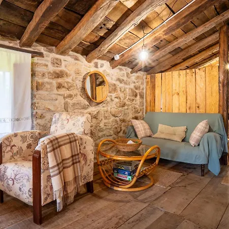 Vivienda Pasiega Lo Lucas 1920 * San Roque de Ríomiera
