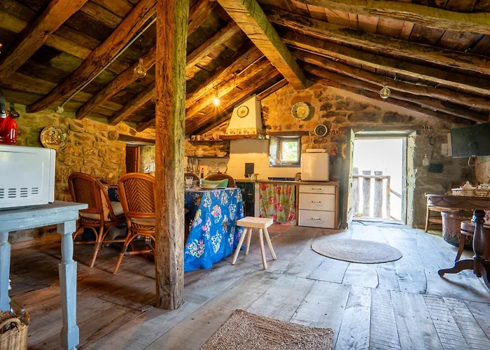 Vivienda Pasiega Lo Lucas 1920 * San Roque de Riomiera