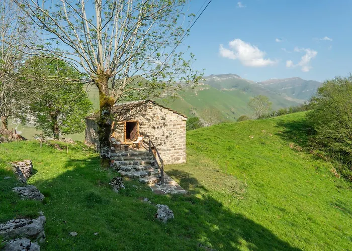Vivienda Pasiega Lo Lucas 1920 Holiday home San Roque de Riomiera