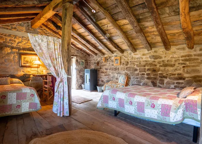 Vivienda Pasiega Lo Lucas 1920 *